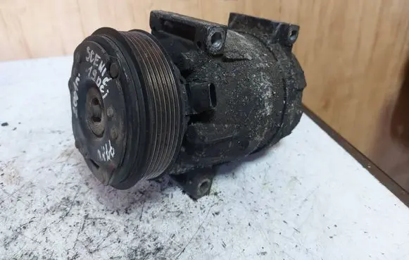 Renault Scenic I Air conditioning (A/C) compressor (pump) 1135309