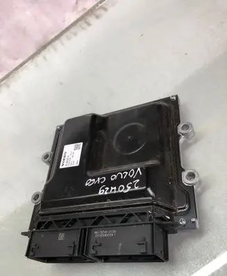 Volvo XC60 Engine control unit/module 32383818
