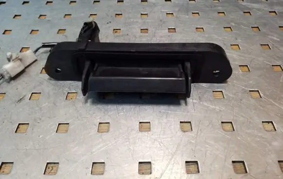 Mitsubishi Grandis Tailgate opening switch 
