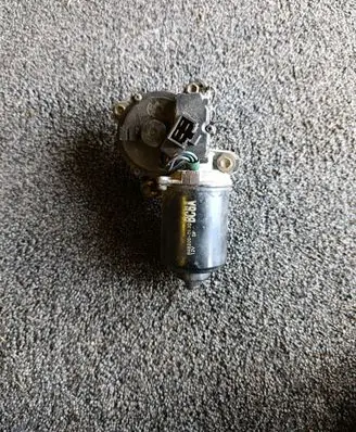 Mazda 323 F Wiper motor 8492000130