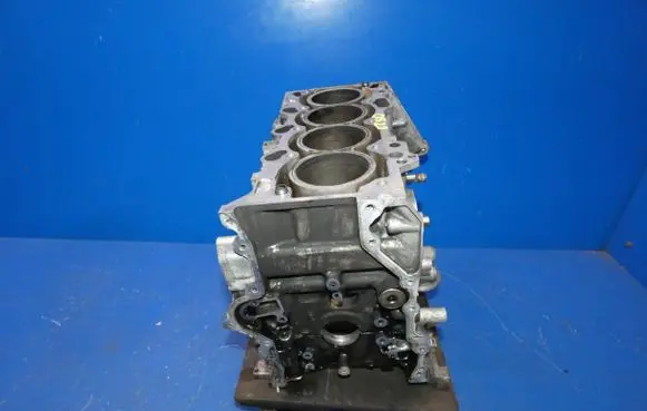 Mazda CX-5 Engine block SH01 SHY1 SH30302600