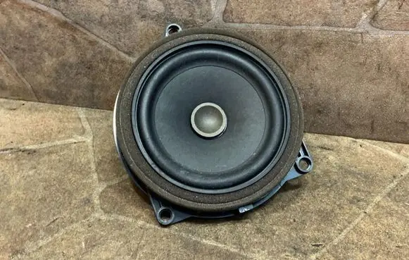 BMW 4 F36 Gran coupe Front door speaker 9288769