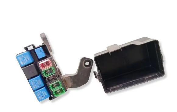 Hyundai Santa Fe Relay mounting block 952242D000