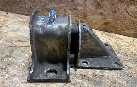 Peugeot Boxer Engine mount bracket 1346984080