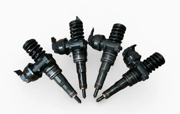 Skoda Octavia Mk2 (1Z) Fuel injector 0414720312 038130073BQ