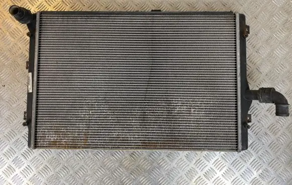 Audi A3 S3 8P Coolant radiator 1K0121251N