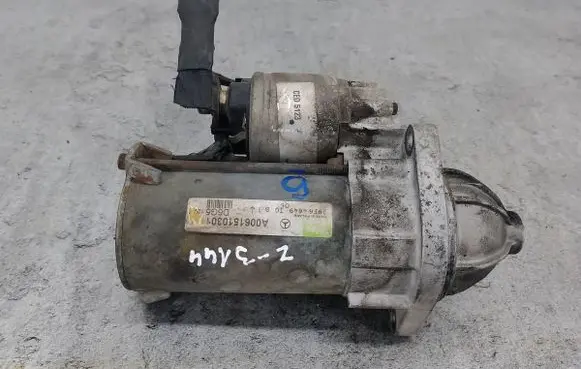 Mercedes-Benz B W245 Starter motor A0061510301