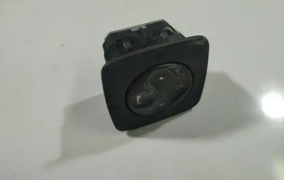 Renault Scenic III - Grand scenic III Wing mirror switch 283950001R