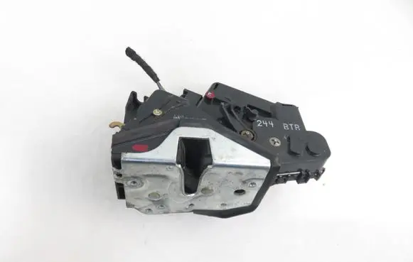 BMW 3 E46 Front door lock 