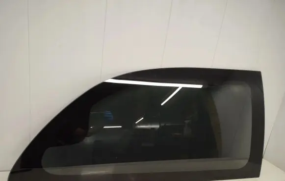 Chrysler Grand Voyager IV Rear side window