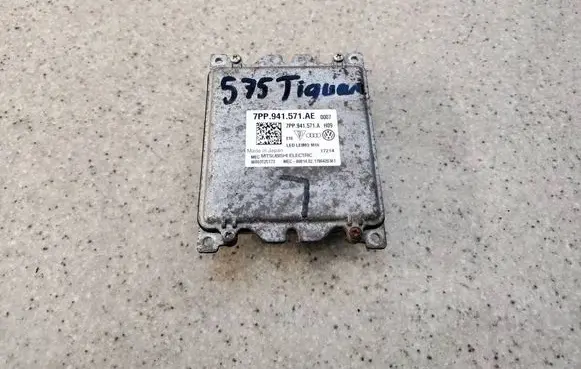 Volkswagen Tiguan Headlight ballast module Xenon 7PP941571AE28 7PP941571AE