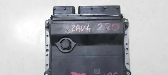 Toyota RAV 4 (XA30) Engine control unit/module 89661-42J40
