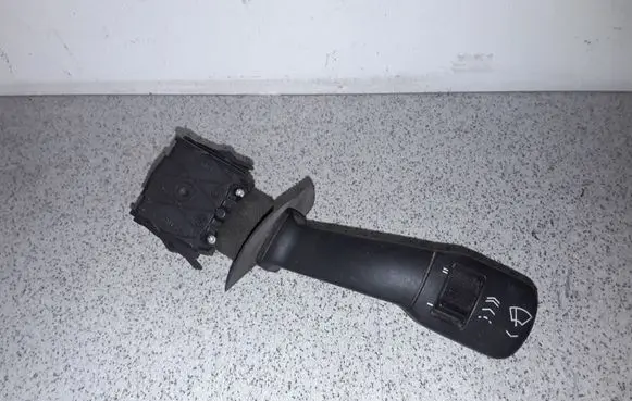 BMW 5 E39 Wiper control stalk 8352013