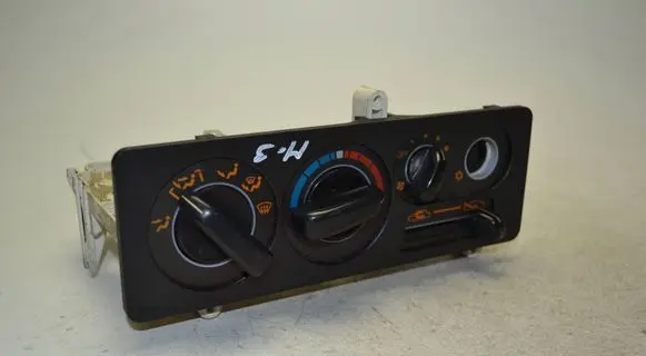 Mitsubishi Pajero Climate control unit 