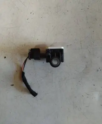 Mercedes-Benz A W176 Airbag deployment crash/impact sensor A1668210151 56054085AA