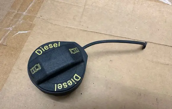 Volkswagen Amarok Fuel tank filler cap 
