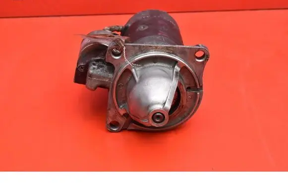 Renault Trafic I Starter motor 0001218101