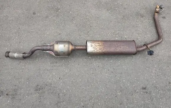 Dacia Logan III Rear muffler/silencer tail pipe 