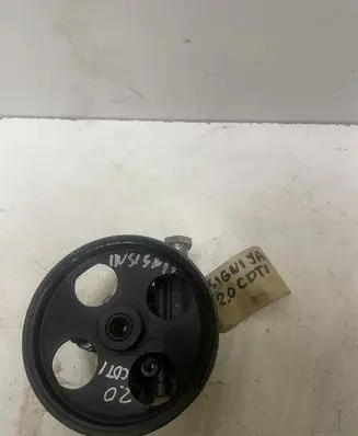 Opel Insignia A Power steering pump