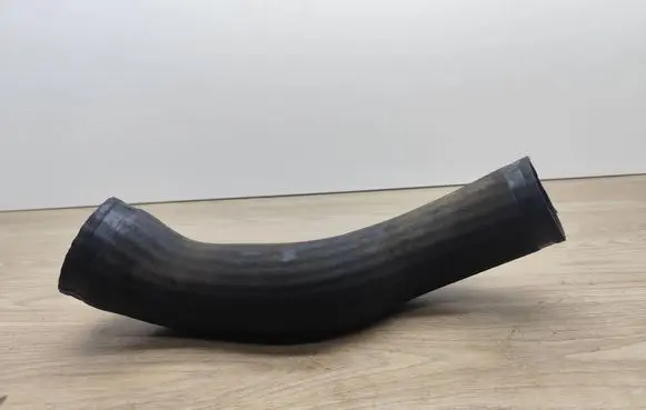 Volvo XC90 Intercooler hose/pipe 30680217