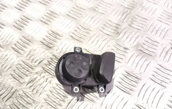 Volkswagen PASSAT B7 Seat control switch 3C0959777
