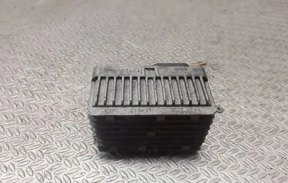 Opel Insignia A Glow plug pre-heat relay 55563423