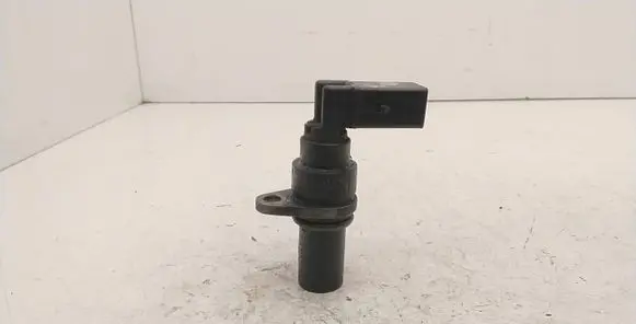 BMW 5 E39 Crankshaft position sensor 2247926 18G2