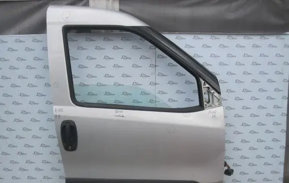 Opel Combo D Front door