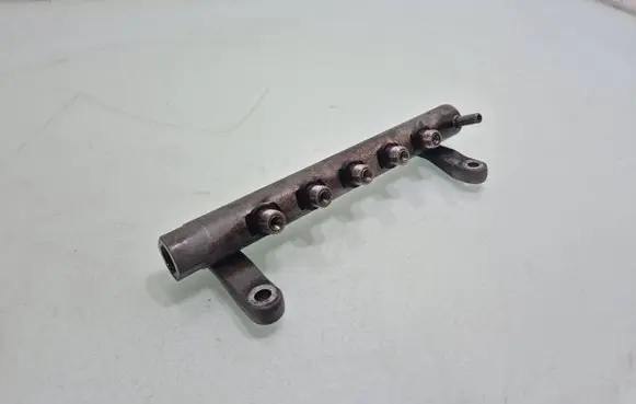 Citroen C-Crosser Fuel main line pipe 9656917280