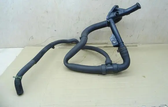 Renault Megane III Engine coolant pipe/hose