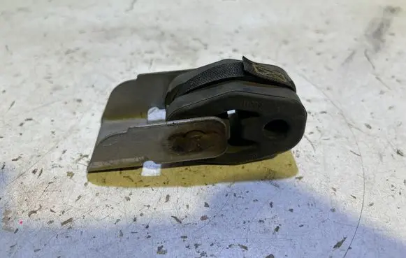Dodge Challenger Muffler mount bracket/holder 68242154AB