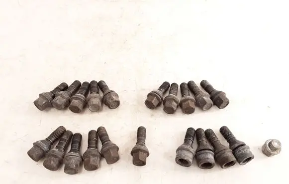 Nuts/bolts