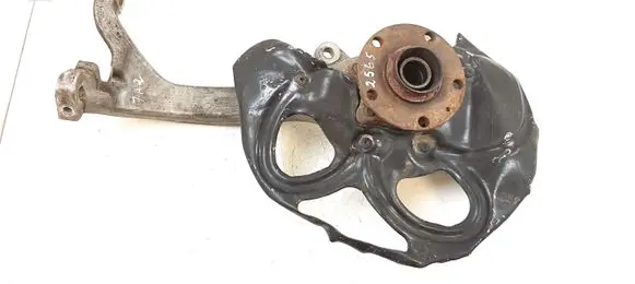 Audi A8 S8 D3 4E Front wheel hub 4E0257M