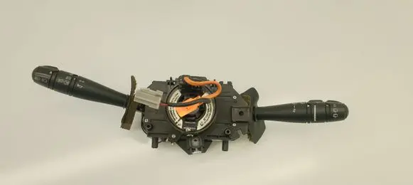 Renault Laguna I Wiper turn signal indicator stalk/switch 7700411793
