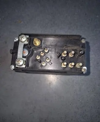 Mercedes-Benz Sprinter W901 W902 W903 W904 Glow plug pre-heat relay 0165458932 899055000