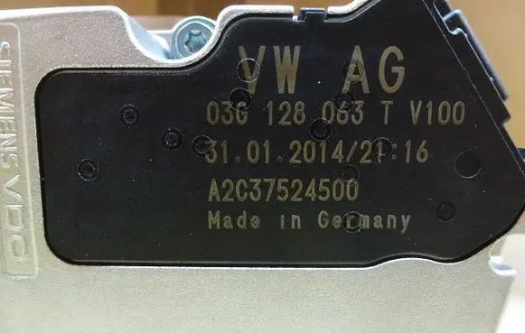 Volkswagen Beetle A5 Throttle body valve A2C37524500