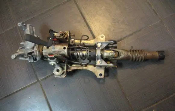 Ford Focus Steering wheel axle 381039000