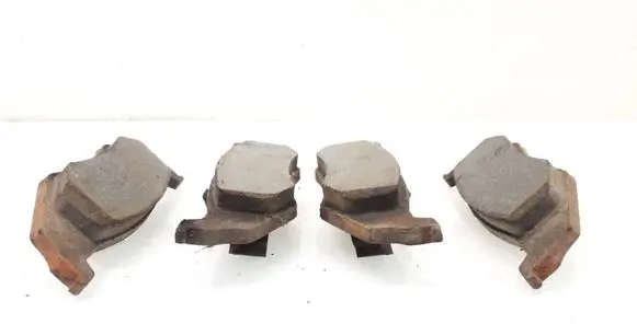 Chrysler PT Cruiser Brake pads (rear) 
