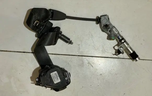 Ford Mustang VI Front seatbelt JR3BR699D64