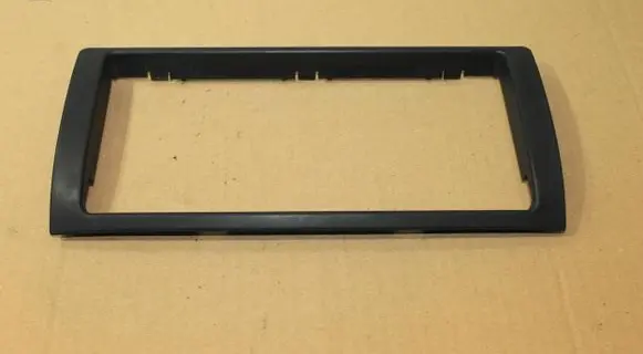 Radio/GPS head unit trim