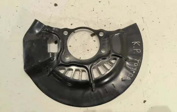 Toyota RAV 4 (XA50) Front brake disc dust cover plate 