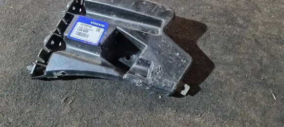 Volvo V60 Front bumper mounting bracket 30796626 30795049