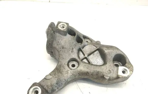 Skoda Superb B6 (3T) A/C compressor mount bracket 1K0260885B