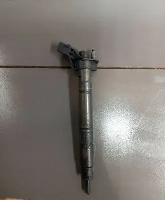Audi A6 S6 C7 4G Fuel injector 059130277CD 0445117002