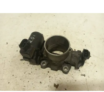Toyota Avensis T250 Throttle valve pa612gf33