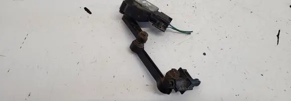 Volkswagen Touareg I Headlight/headlamp level sensor 8E0907503