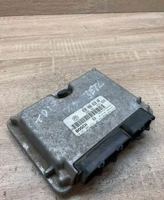 Volkswagen New Beetle Engine control unit/module ECU 038906018AP 0281001732