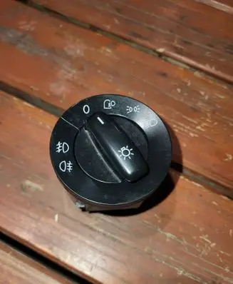 Volkswagen PASSAT B6 Light switch 1K0941431N