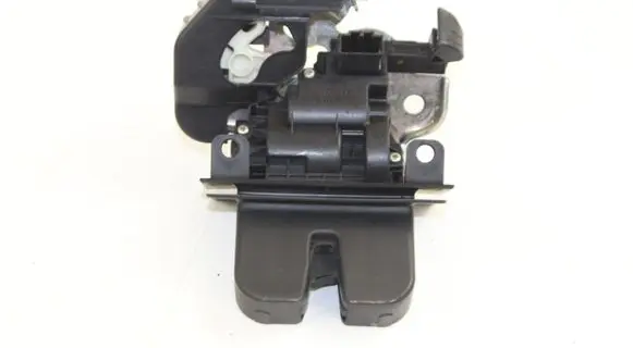 Seat Toledo IV (NH) Tailgate/trunk/boot lock/catch/latch 5E0827505