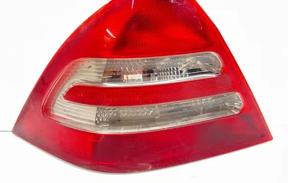 Mercedes-Benz C W203 Rear/tail lights 2038200164